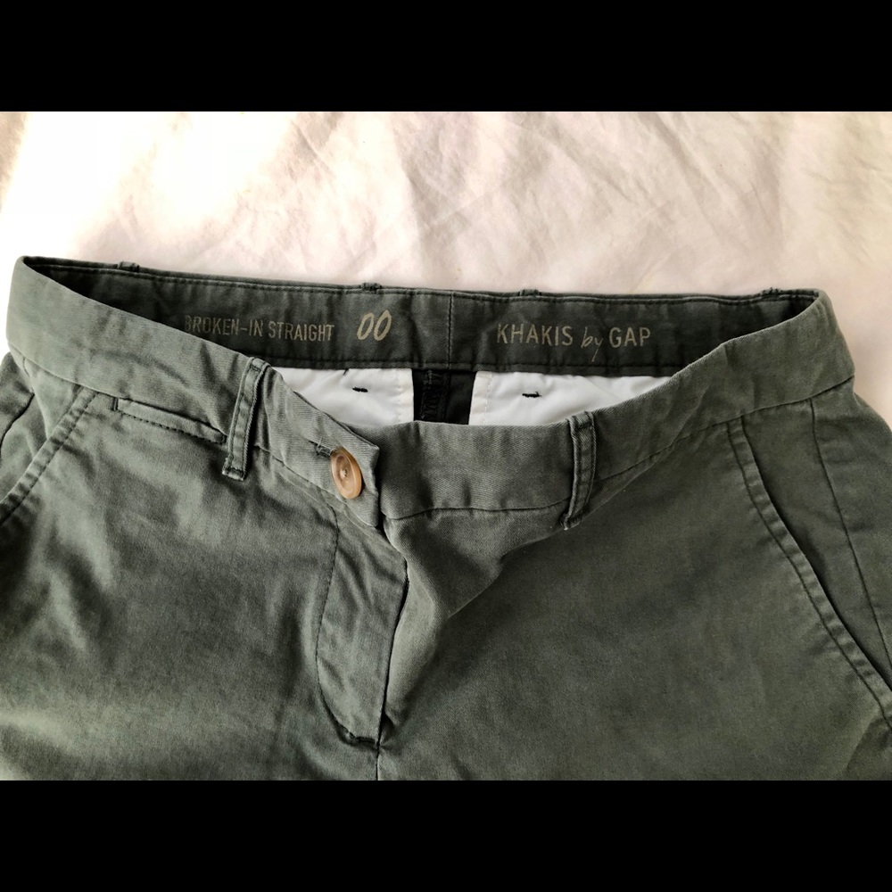 GAP Broken-In Straight Khakis by GAP in 00